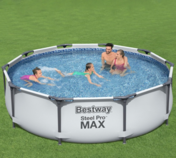 Family fun in Bestway pool.