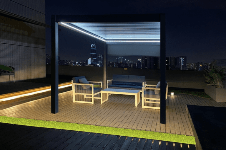 A Remano Perola provides light with LEDS