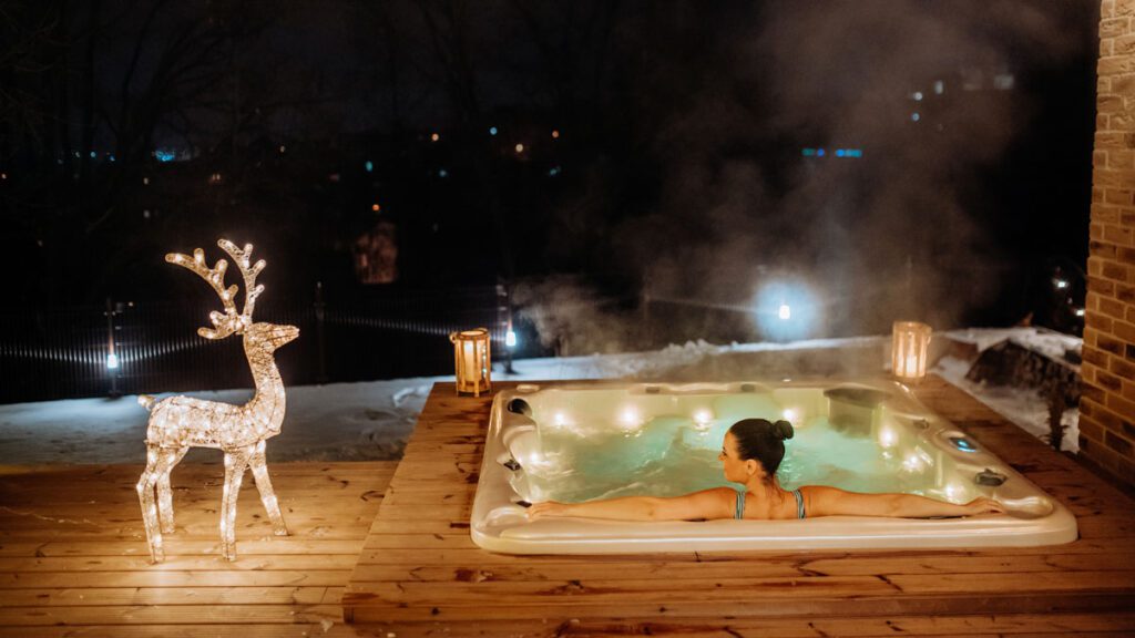 A gorgeous hot tub setting at Christmas in Surrey UK.